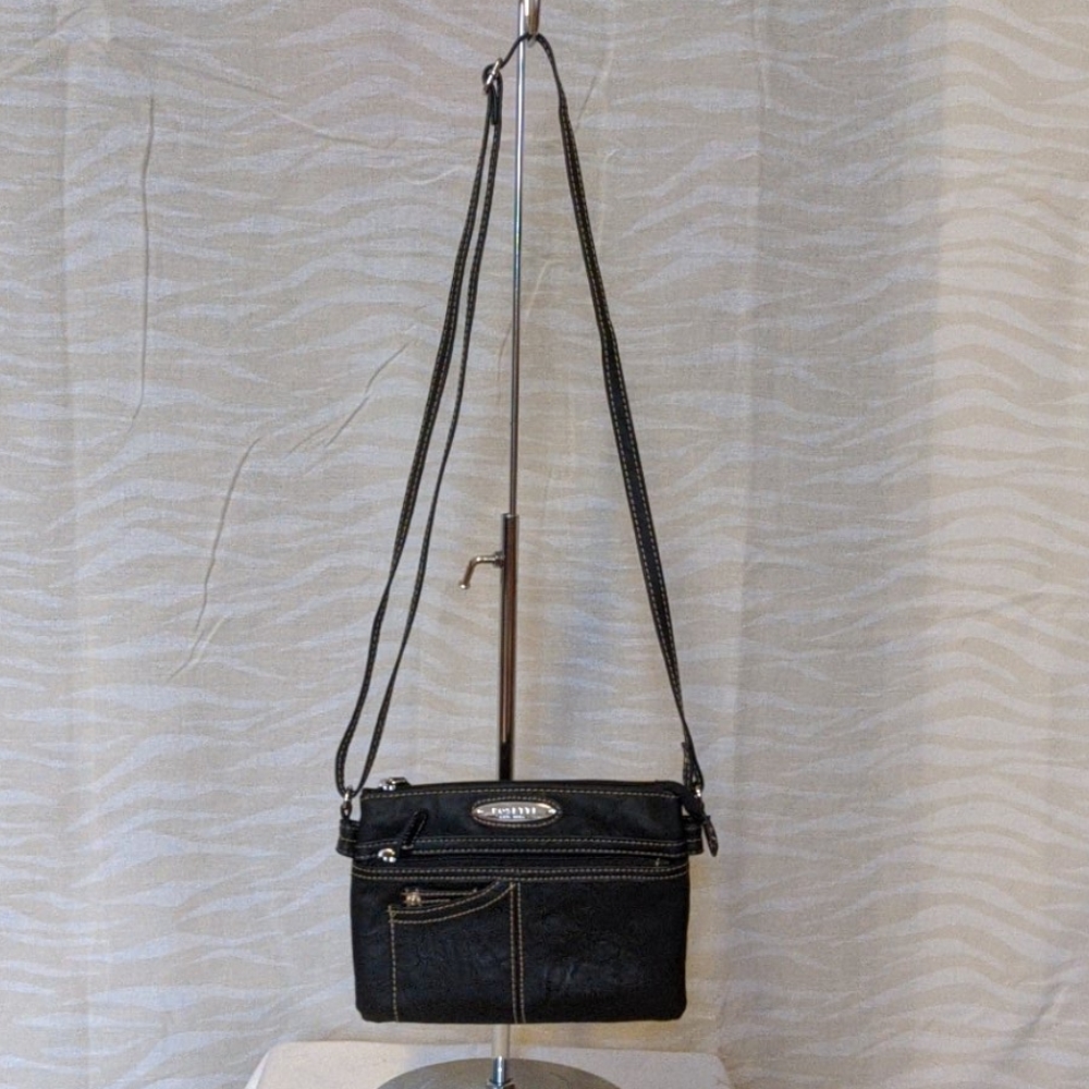 3/$20 👛 👜 Rosetti purse